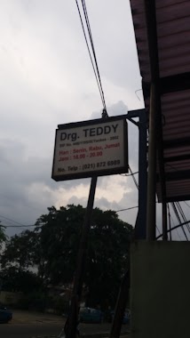 Klinik Drg Teddy - Cisalak, Author: Denny Tan