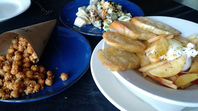 The Rossi Bar & Kitchen