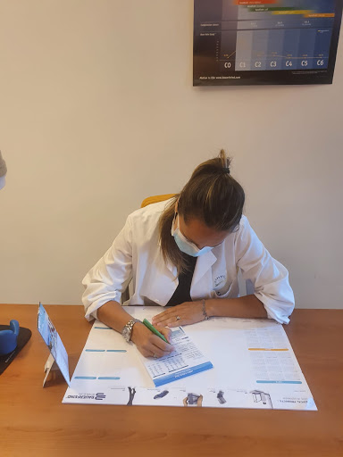 Dottoressa Rosaria Massaroni - Chirurgo Vascolare - - Thumbnail