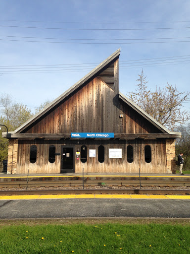 North Chicago - Visual