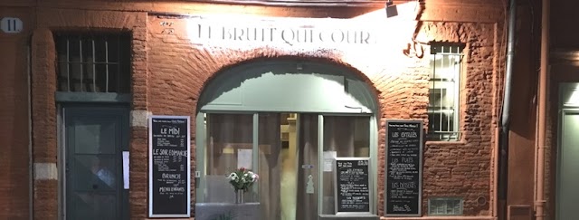Au Bruit qui Court