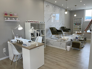 Photo n°2 de Glam’Xpérience à Morteau (Institut de beauté)