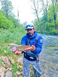 Photo n°19 de Éclosion Pêche à Groslée-Saint-Benoit (Attraction touristique)