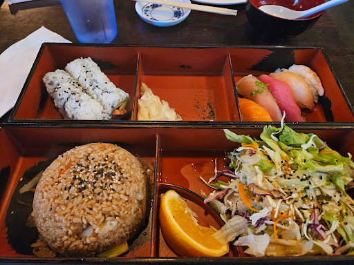Red Salmon Japanese Restaurant - Thumbnail