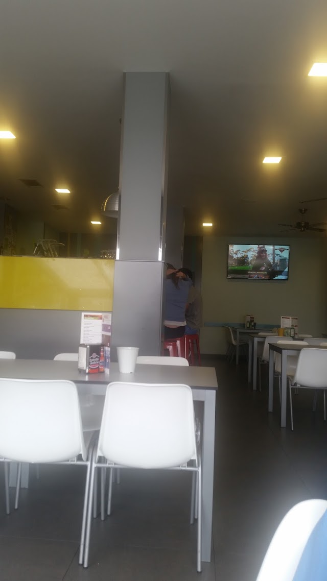 Café Bocatería Europa Platos Combinados