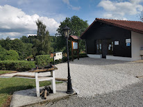 Aire Camping-car du patis à Embry