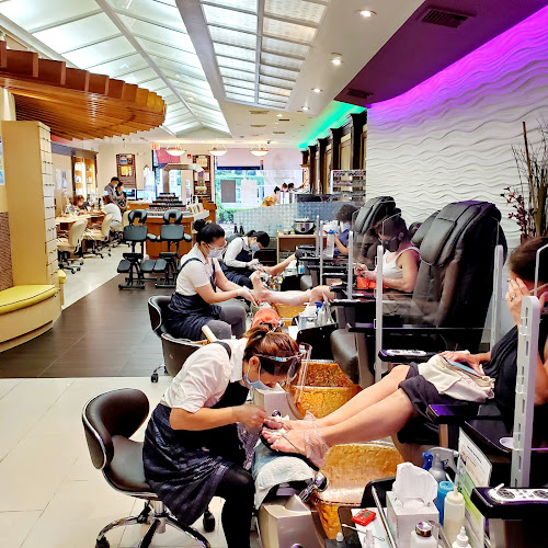 Posh Spa And Nails interior view