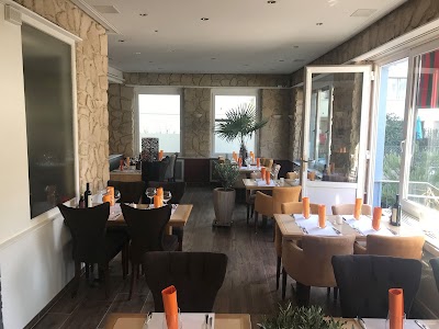 Photos of La Taverna