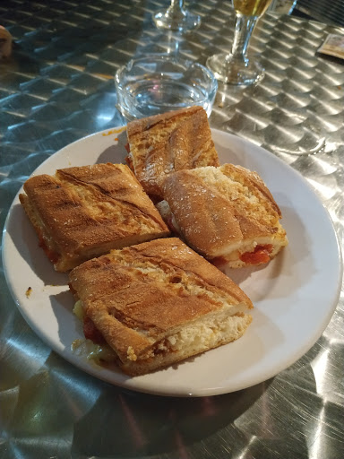 Bar Del Coll (Domingos)