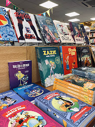 Photo n°10 de Gibert Joseph - Saint-Germain-en-Laye à Saint-Germain-en-Laye (Magasin de jeux d'occasion)