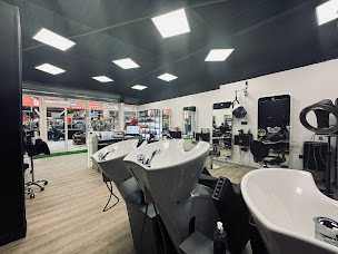 Photo n°5 de Excel Coiffure à Solliès-Pont (Salon de coiffure)