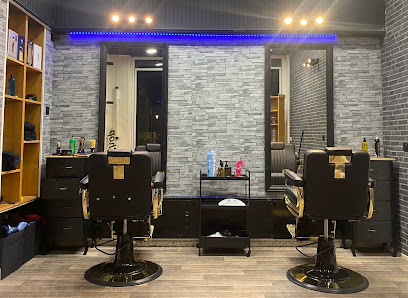 Soufiane Hafid et Hiba Barber Shop