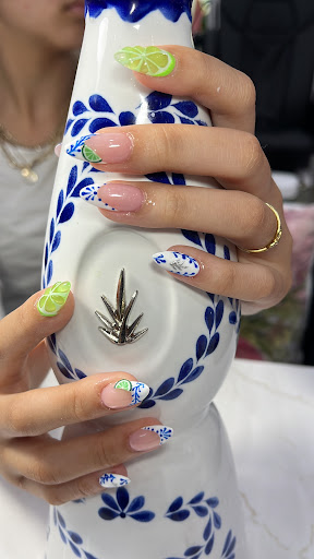 Chloë Beauty Nail Bar - Thumbnail