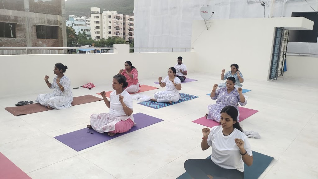 Hastabhyasa Yoga Center