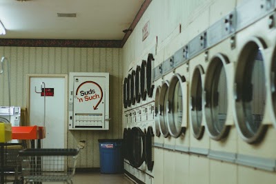 E-Z Way Laundromat