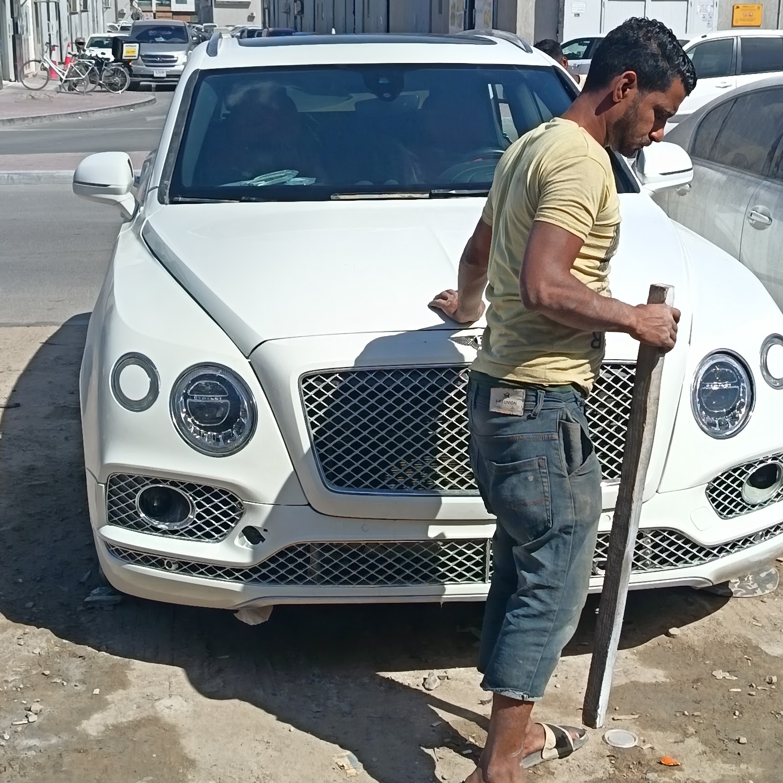 QAWS AL MATAR GARAGE - صورة 3