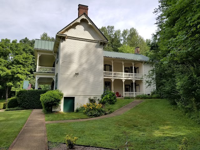 The Mountain Rose Inn