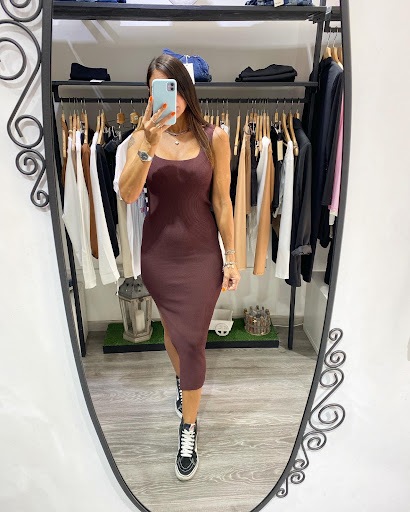 Street 82 Fashion World - Thumbnail