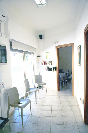 Dott.ssa Loi - Studio Dentistico Mogoro - Thumbnail