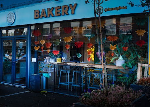 Buzzy Bee Bakery - Visual