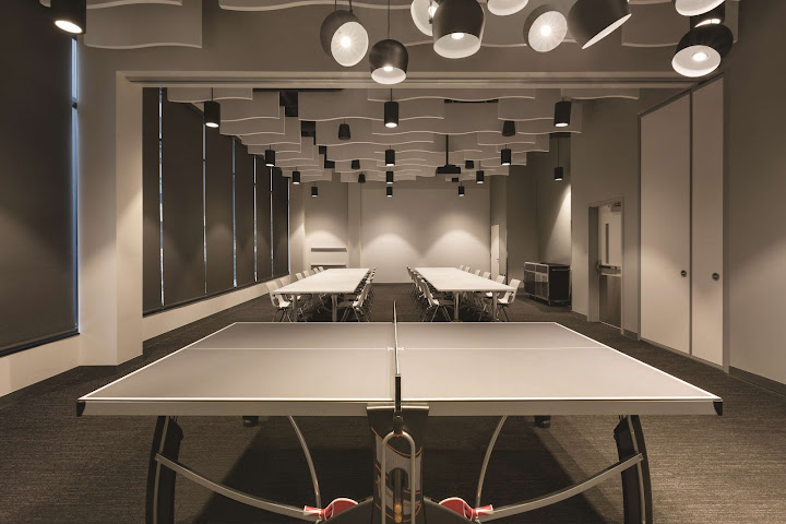 Radisson RED Minneapolis Downtown by null