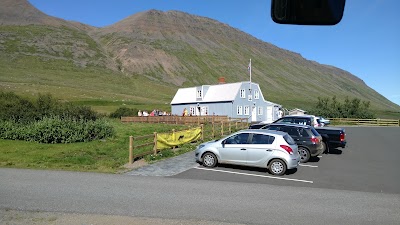 Photos of Arctic Fox Centre