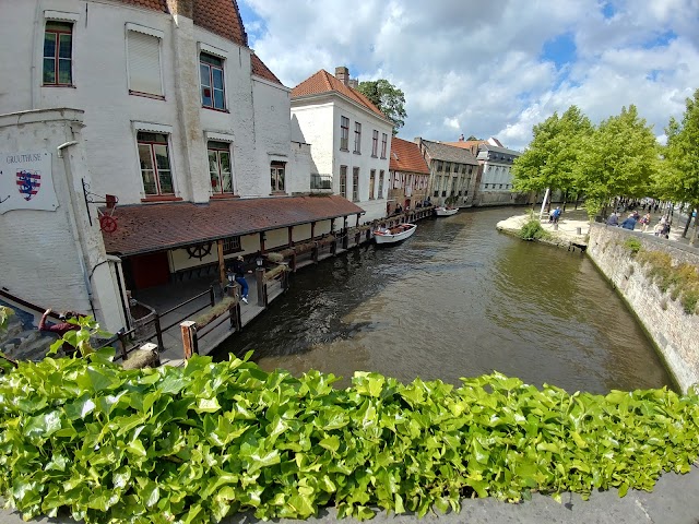 Bonifacius Bridge