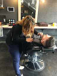 Photo n°14 de Studio Coiff à Donzère (Salon de coiffure)