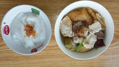 Photos of Kwe Cap Aiu