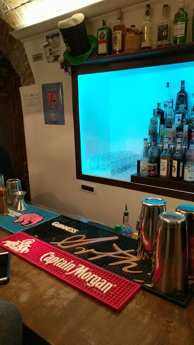 The Basement - Pub. Cocktail Bar. Events
