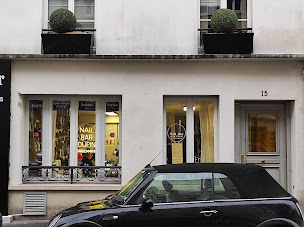 Photo n°23 de Dupin Nail Bar (depuis 2012) Ouvert le Dimanche Manucure à Paris (Service d'épilation à la cire)
