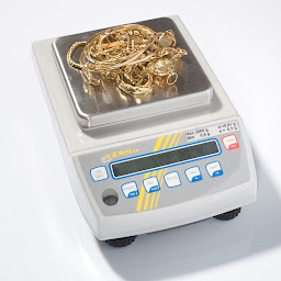 Photo n°14 de Comptoir National de l'Or Dinan à Dinan (Magasin d'articles d'occasion)