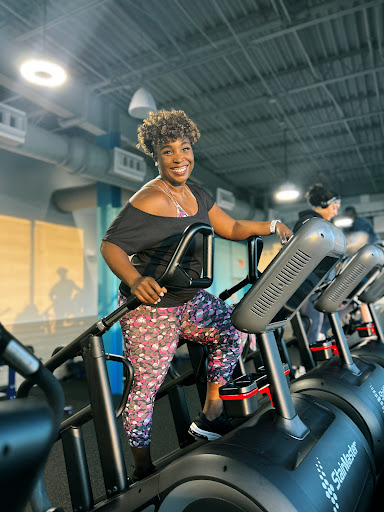 Cloud9ine Activewear - Visual