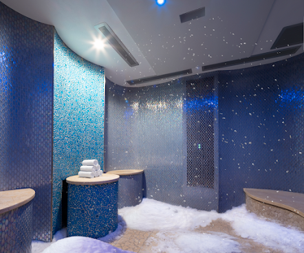 Caesars Palace by null