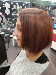 Photo n°30 de pour pl'hair coiffure/esthétique à Villeneuve-la-Guyard (Salon de manucure)