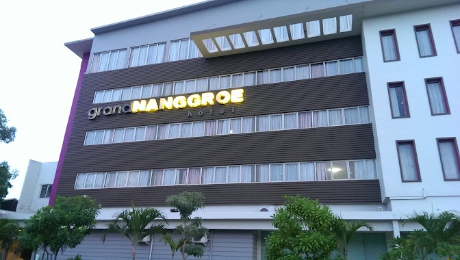 Grand Nanggroe Hotel, Author: Ronn Llm