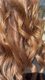 Photo n°6 de Coiffeur Perruquier Le salon by loonis - SAINT-HERBLAIN Tillay à Saint-Herblain (Magasin de perruques)