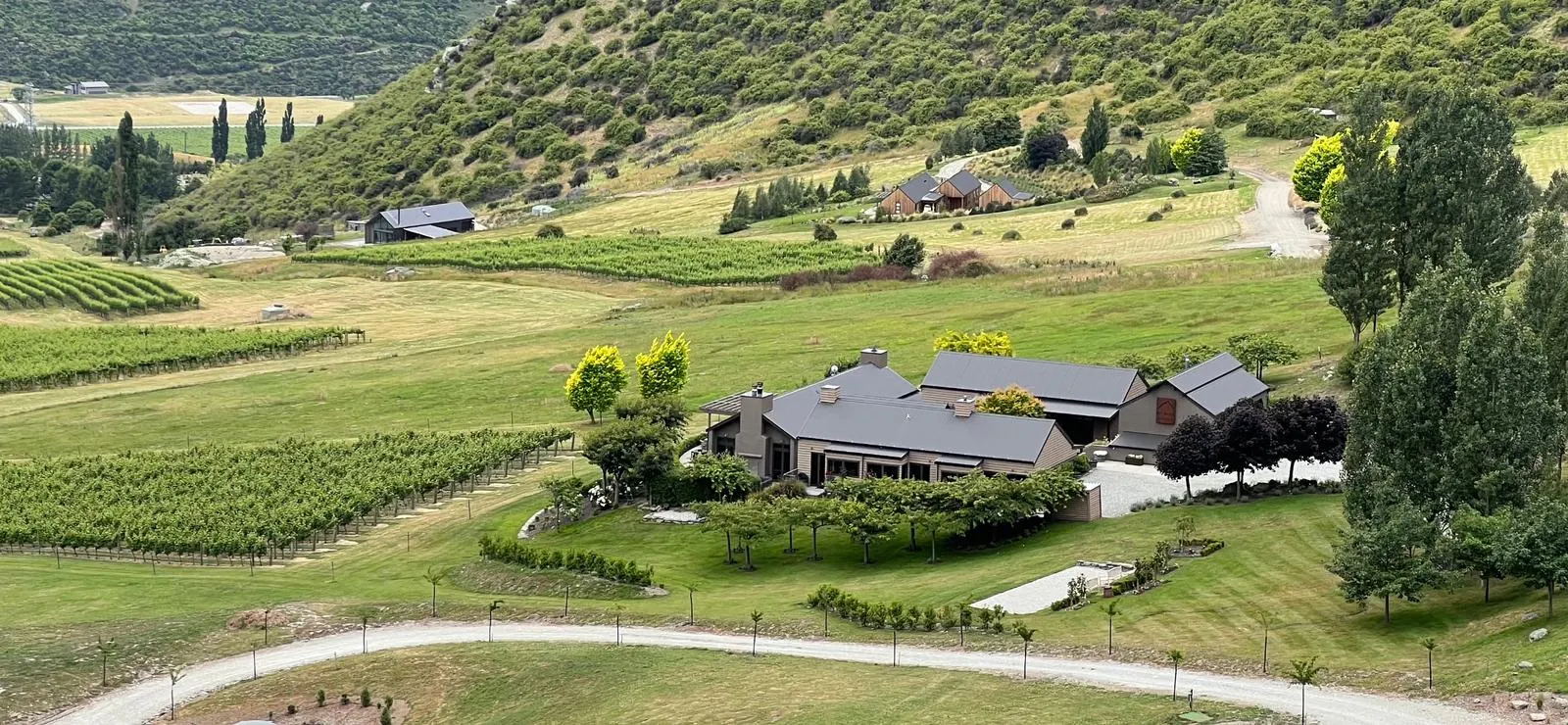 Mt Rosa Lodge | Boutique Vineyard Accommodation