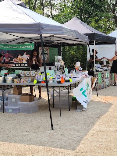 East St. Paul Farmers' Market - Thumbnail