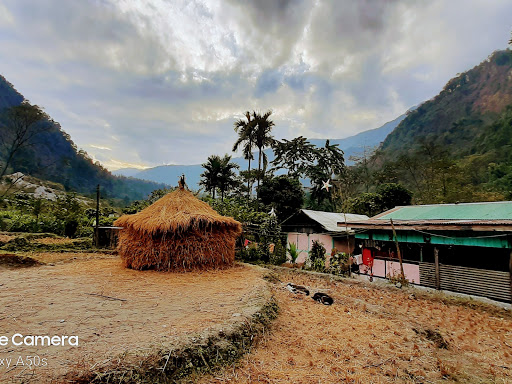 My personal experience visiting Meghalaya at Mawsynram had been so memorable trip meeting friendl…