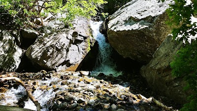 Adams Canyon Bridge Campground