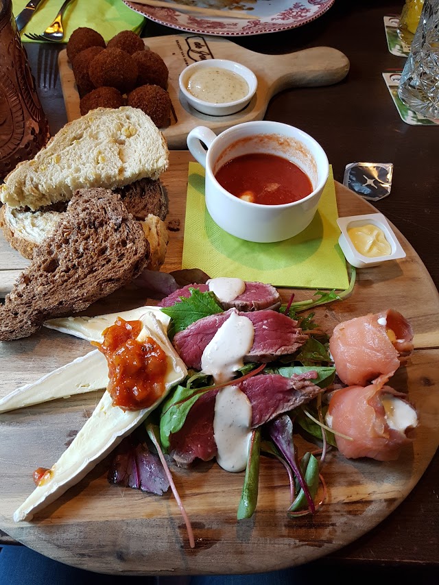 Grand Cafe Fanfare