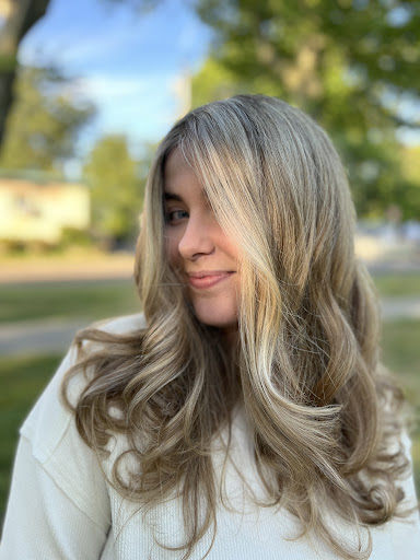 Brush Hair Artistry - Thumbnail