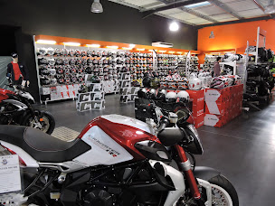 Photo n°6 de Moto Axxe Agen à Boé (Concessionnaire de motos d'occasion)