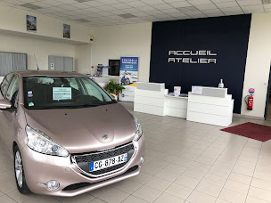 Photo n°4 de AD Carrosserie et Garage Expert VERNEREY à Parigné-l'Évêque (Atelier de carrosserie automobile)