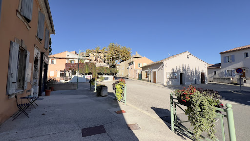 Photo de PROVENCE HOME à Oppède (84580)