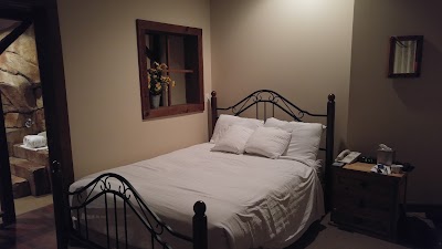 Photos of Chateau Avalon