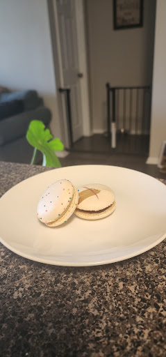 Honey B's Macarons - Thumbnail