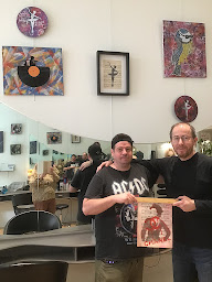 Photo n°20 de Olive Hair Line à Paris (Salon de coiffure)