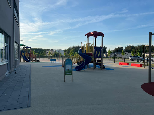 Kaiserslautern Elementary School - Thumbnail